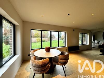 Maison - 210 m² - 5 pièces