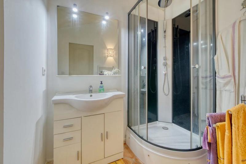 Maison - 307 m² - 5 pièces