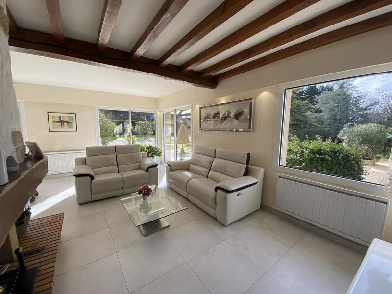 Maison - 203 m² - 10 pièces