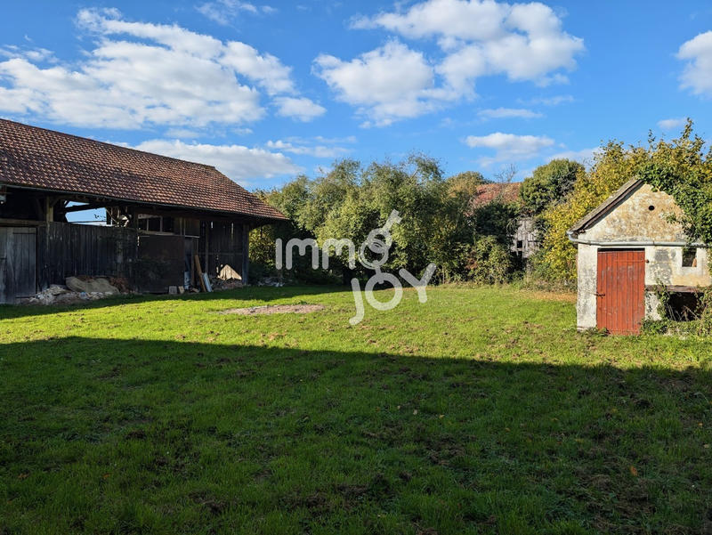 Maison de village - 360 m² - 10 pièces