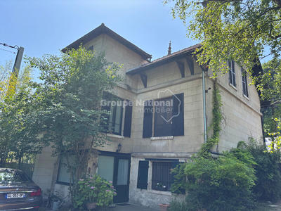 Maison - 192 m² - 8 pièces