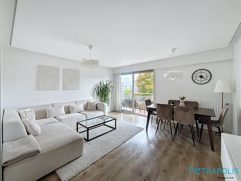 Appartement - 79 m² - 3 pièces