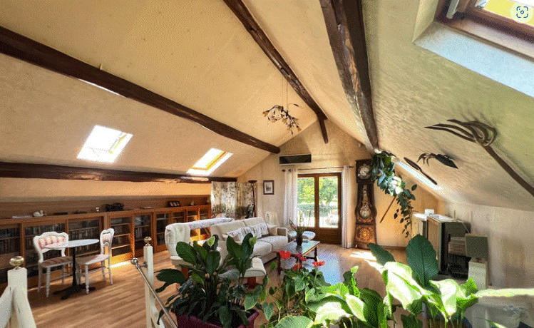 Maison - 122 m² - 4 pièces