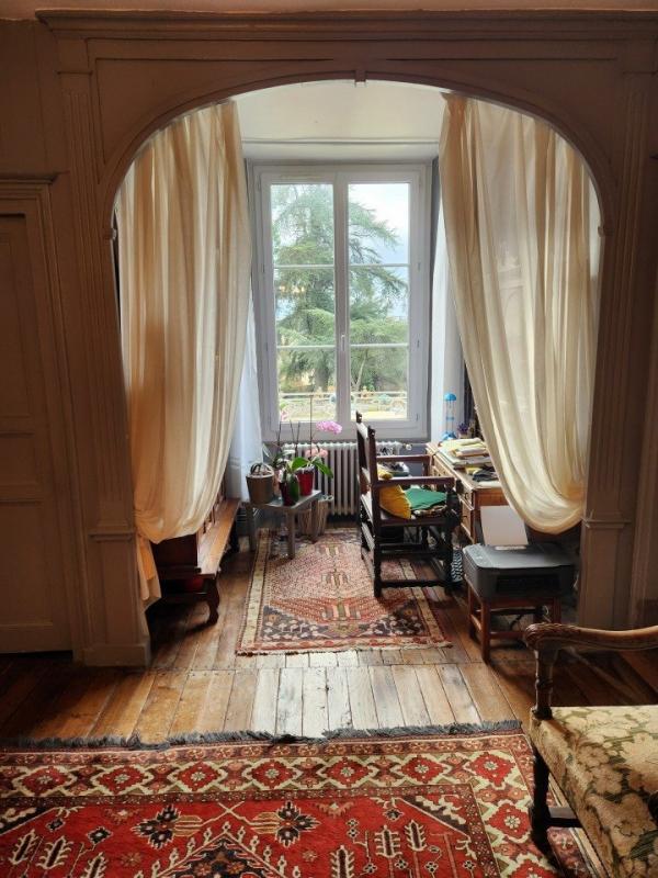 Maison - 635 m² - 13 pièces