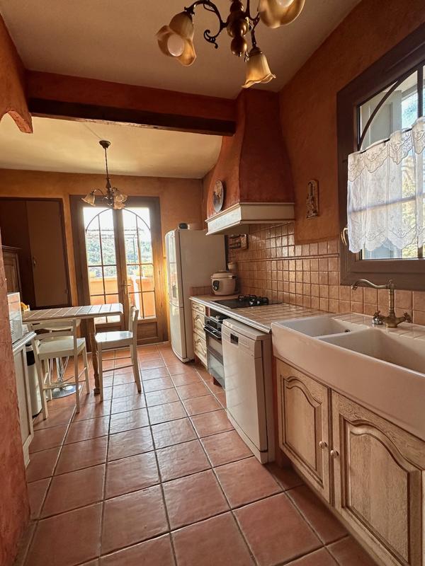 Maison traditionnelle - 120 m² - 5 pièces