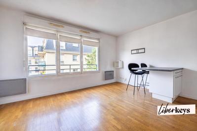 Studio - 25 m² - 1 pièce