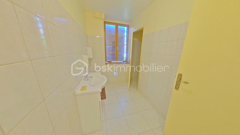 Immeuble - 220 m² - 7 pièces