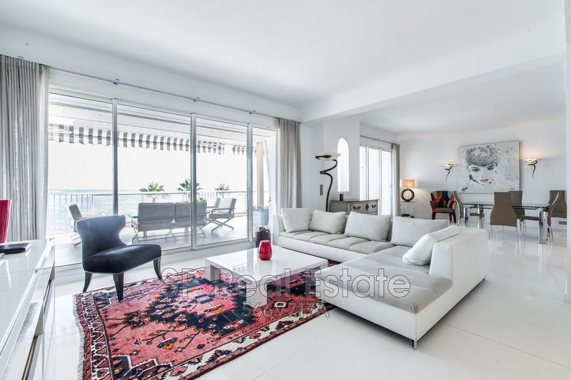 Appartement - 250 m² - 5 pièces