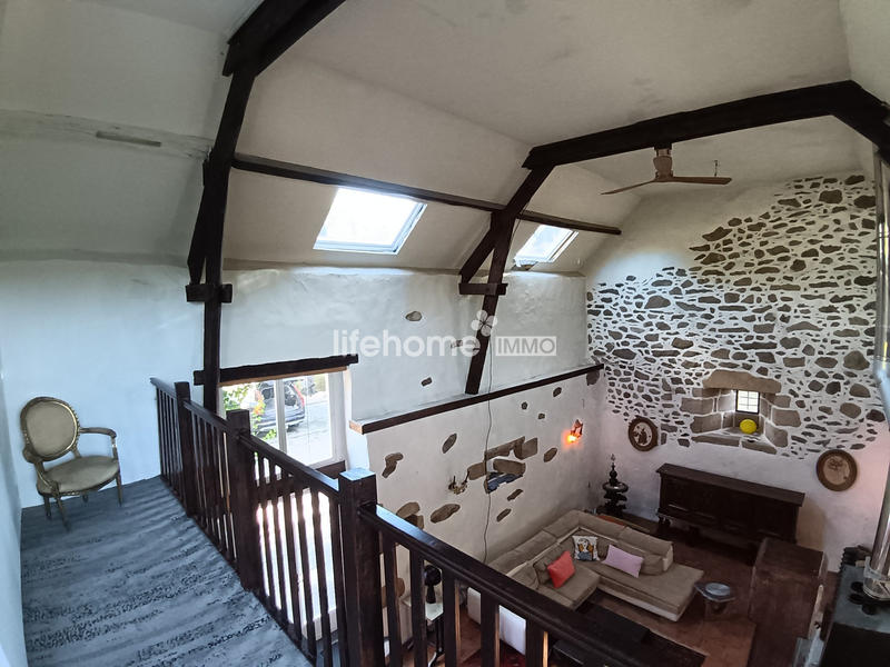 Maison - 210 m² - 6 pièces