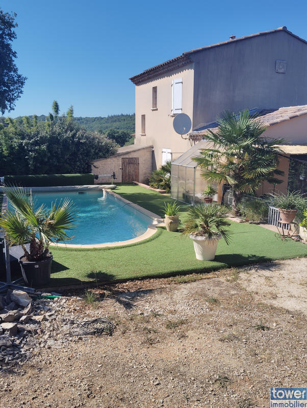 Maison de village - 137 m² - 7 pièces