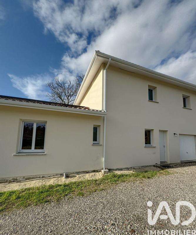 Maison - 137 m² - 6 pièces