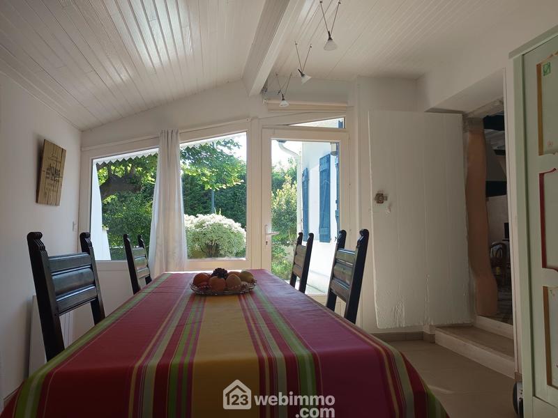 Maison - 215 m² - 7 pièces