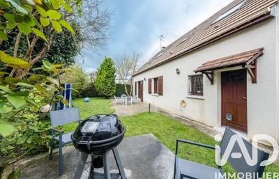 Maison - 136 m² - 5 pièces