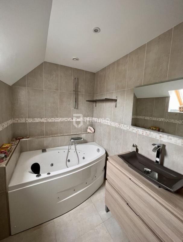 Pavillon - 133 m² - 6 pièces