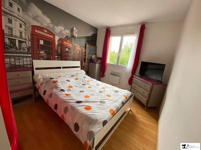 Maison traditionnelle - 93 m² - 5 pièces