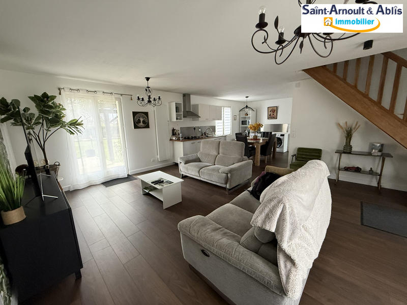 Maison - 101 m² - 6 pièces