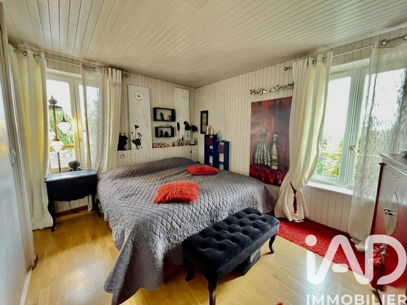 Maison - 408 m² - 11 pièces