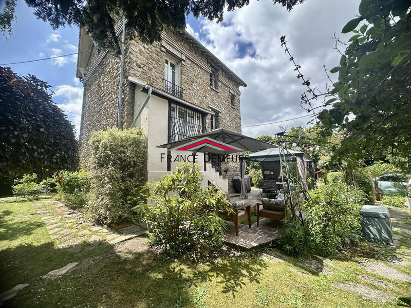 Maison - 130 m² - 6 pièces