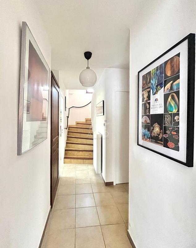 Villa - 163 m² - 4 pièces