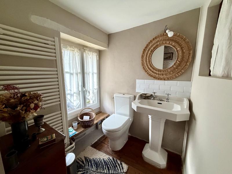 Maison ancienne - 207 m² - 8 pièces