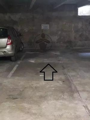 Parking / Garage - 14 m²