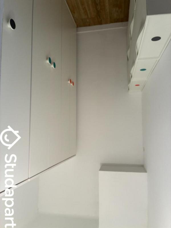 Chambre - 12 m² - 1 pièce