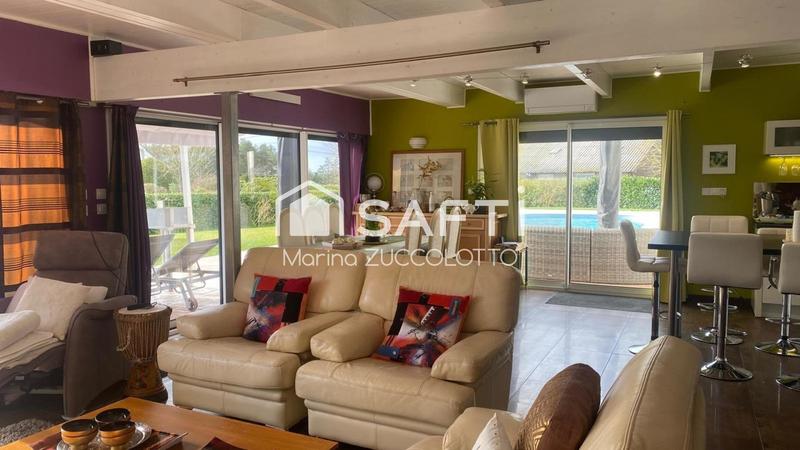 Maison - 178 m² - 10 pièces