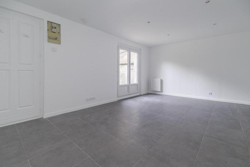 Studio - 25 m² - 1 pièce