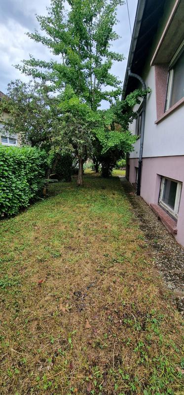 Maison traditionnelle - 230 m² - 8 pièces