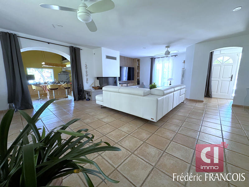 Maison - 163 m² - 5 pièces