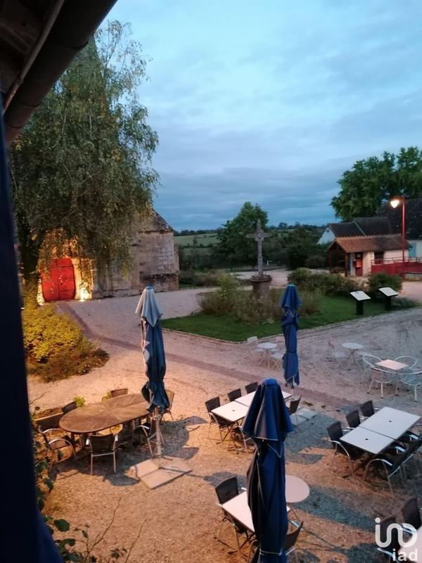 Local commercial - 281 m²