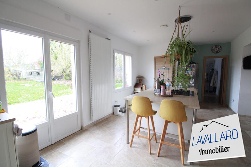 Maison traditionnelle - 203 m² - 7 pièces