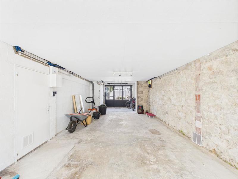 Maison - 180 m² - 8 pièces