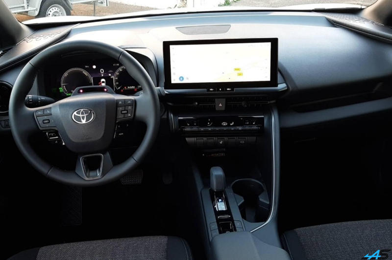 Toyota c-Hr Hybride Rechargeable 225 Design Sur Commande