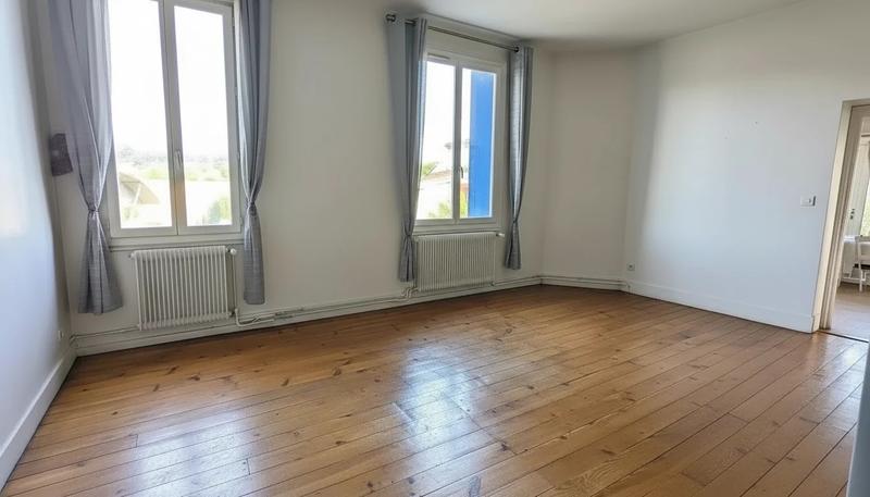 Maison - 207 m² - 10 pièces