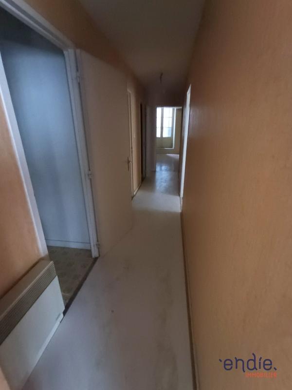 Maison - 500 m² - 20 pièces