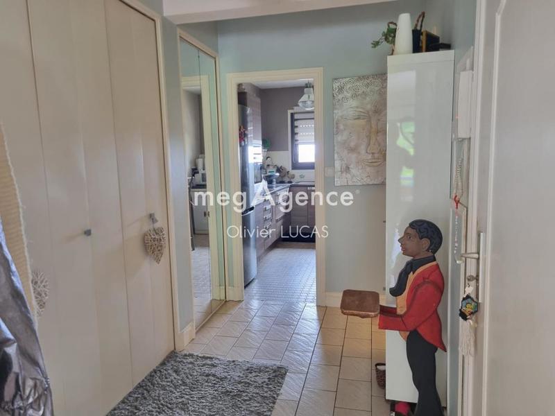 Appartement - 90 m² - 3 pièces