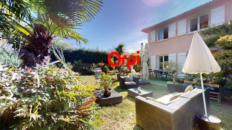 Maison - 98 m² - 5 pièces