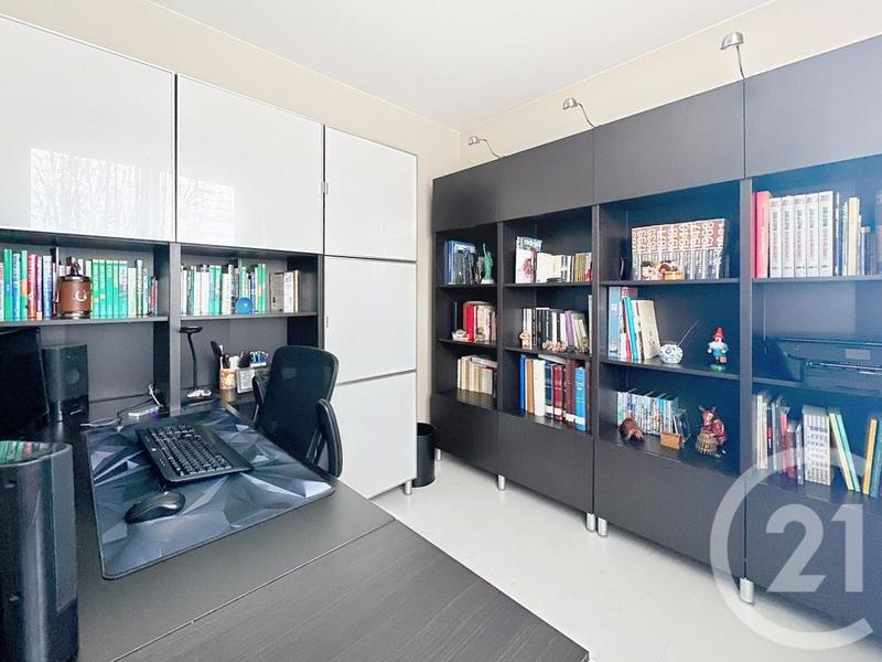 Appartement - 98 m² - 5 pièces