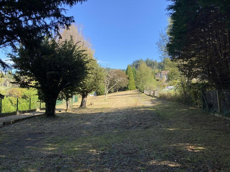 Maison - 240 m² - 8 pièces