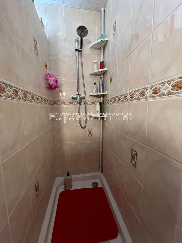 Maison - 93 m² - 4 pièces