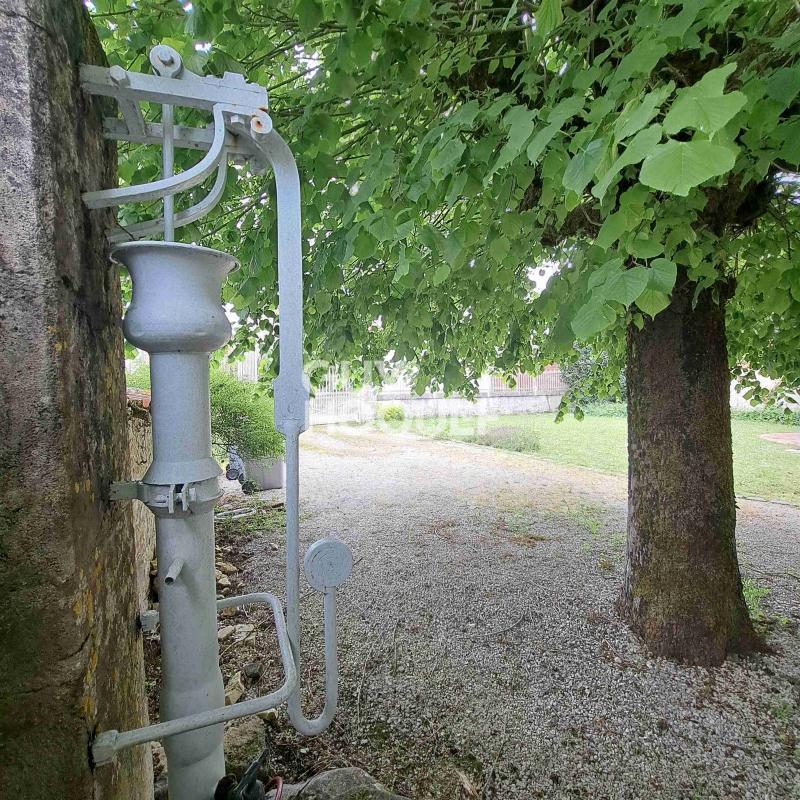 Maison - 200 m² - 9 pièces