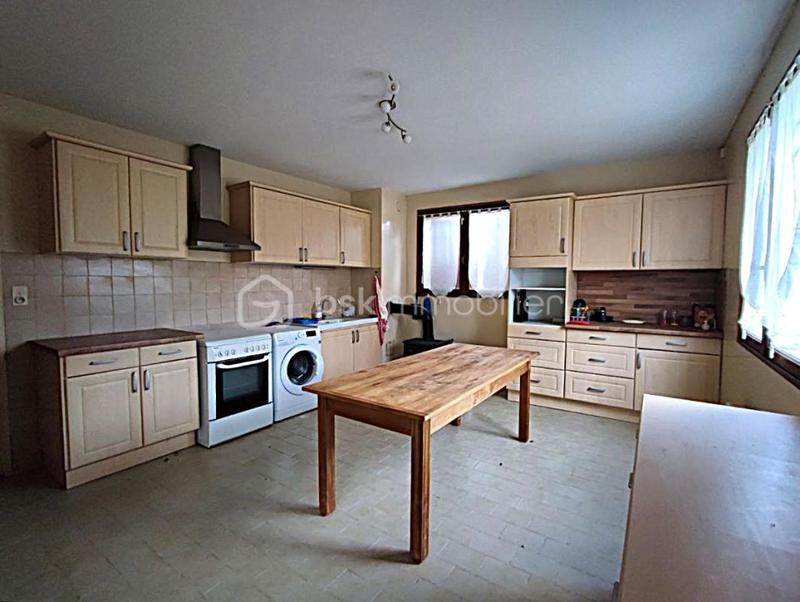 Maison - 227 m² - 6 pièces