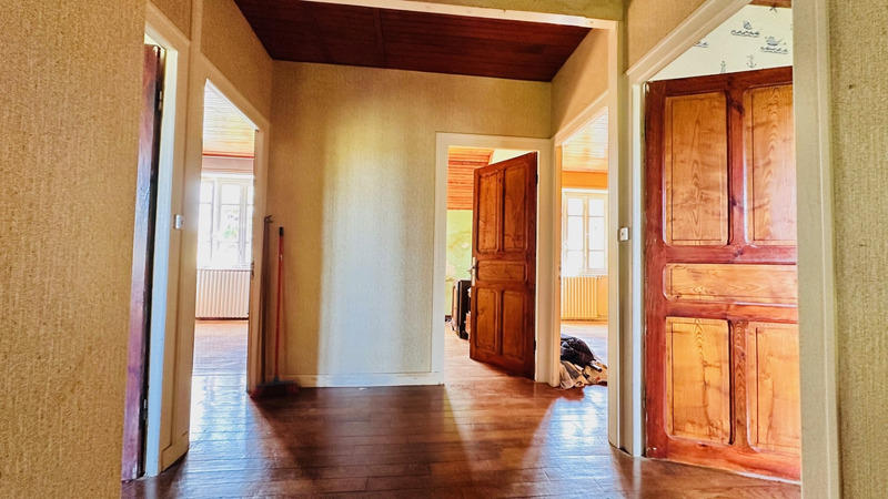 Maison - 136 m² - 8 pièces