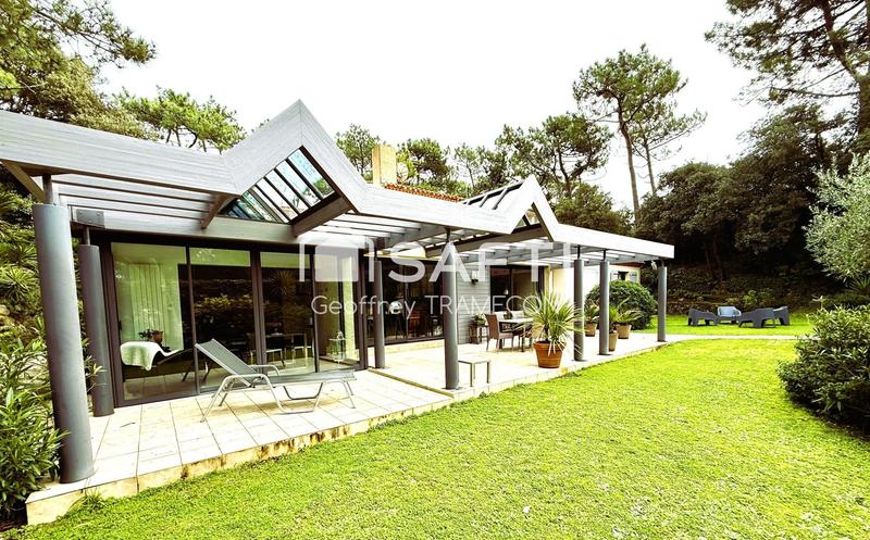 Villa - 230 m² - 7 pièces