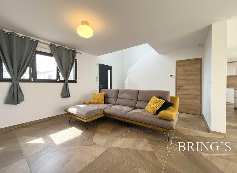 Maison - 123 m² - 6 pièces