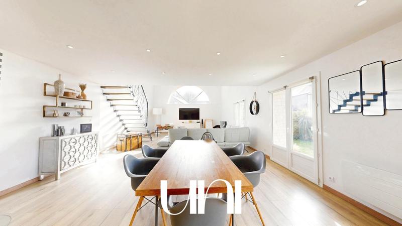 Maison - 146 m² - 5 pièces