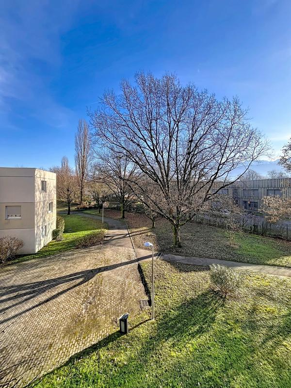 Appartement - 95 m² - 5 pièces