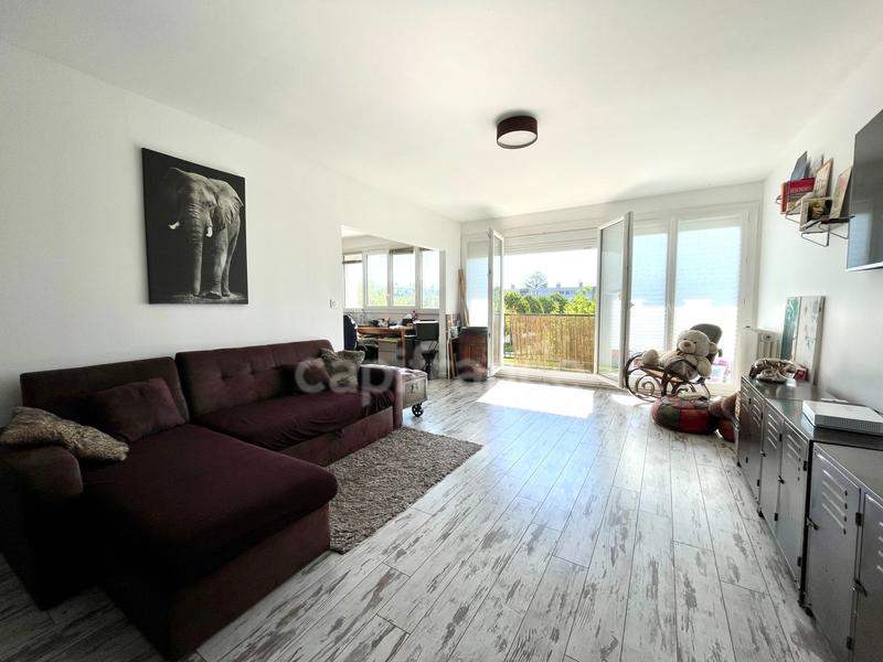 Appartement - 97 m² - 4 pièces