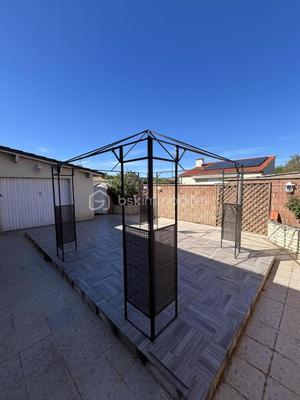 Maison - 95 m² - 4 pièces